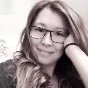 Meet your Posher, Yanna